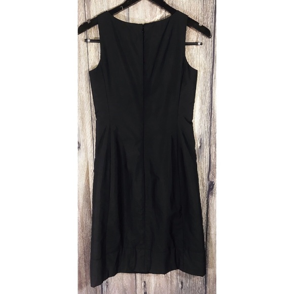 BCBG Maxazria Sleeveless Sheath Polyester Dress - Picture 4 of 4